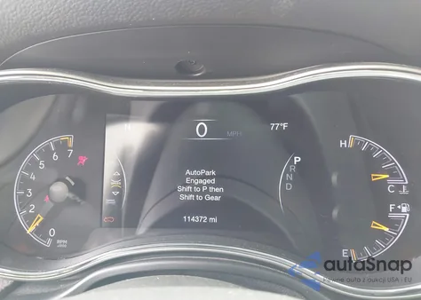 2019 Jeep Grand Cherokee Laredo E 4X4 z USA, uszkodzony, nr VIN 1C4RJFAG0KC736635